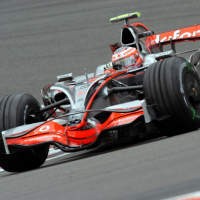 Hamilton Terdepan, Massa Kedua