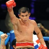 Chris John Pertahankan Gelar Lawan Enoki