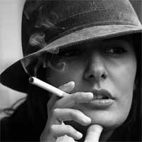 Merokok Lebih Berbahaya Bagi Perempuan