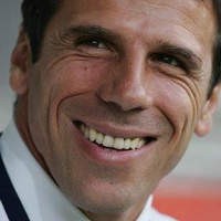 Zola Merapat ke West Ham
