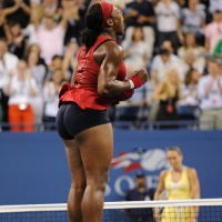 Hup! Serena pun Melompat