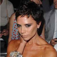 Rambut Baru, Victoria Beckham jadi Pusat Perhatian