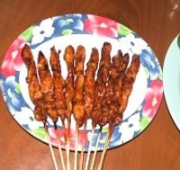 Sedapnya Menguyah Sate Tulang