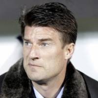 Laudrup Mundur, Zola Segera Tangani West Ham