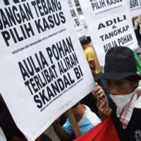 Anggota DPR Pertanyakan Status Besan SBY