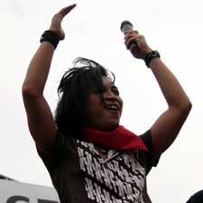 Menuju London, Iman J-Rocks Masuk Pesantren