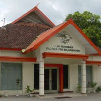 Seluruh Kantor Pos Bakal Online di 2009