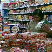 Mamin Kadaluarsa Banyak Ditemukan di Swalayan Malang