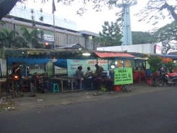 Berbuka Puasa di Masjid Istiqomah