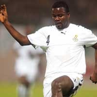 Musim Depan, Kuffour Gantung Sepatu