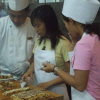 Sandy Jarang ke Dapur, Pennetta Kerap