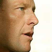 Amstrong Cabut Putusan Pensiun