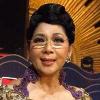 Titiek Puspa Terbiasa Pakai Baju Murah