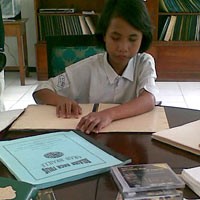 Ramadan, Siswa Tuna Netra Baca Al-Quran Huruf Braille