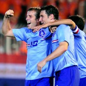 Belanda & Skotlandia Raih Tiga Angka