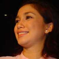 Ussy Sulistyawati Ajari Anak Berdoa di Bulan Ramadan