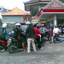 Presiden Bisa Batalkan Pajak Bahan Bakar