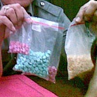 Tiga Pengedar Spesialis Pil Ekstasi Dibekuk