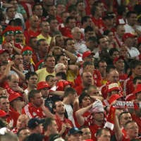 Fans Liverpool Tunggu Kado Kemenangan