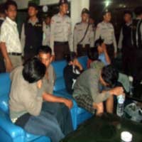 Razia Hotel, Polisi Amankan 8 Pasangan Mesum