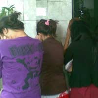 6 Penari Bugil Ditangkap di Tempat Karaoke di Jakarta