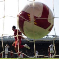 Mengalahkan MU Bukan Hanya Soal 3 Poin