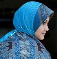 Jilbab Munajah Cinta Jadi Tren Busana Lebaran 2008