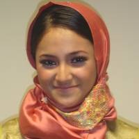 Marshanda Berbaju Kembar dengan Pacar Saat Lebaran