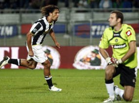 Amauri Menangkan Juve