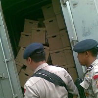 Ditjen Pajak Kembalikan Lalu Sita Lagi 7 Truk Berkas Asian Agri