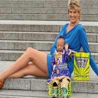 Ketika Si Jangkung Berpose dengan Si Kerdil