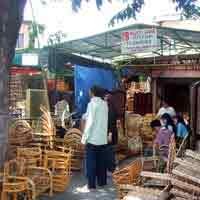 Pedagang Keranjang Parcel Kebanjiran Order