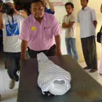 Jerit Tangis Iringi Pemakaman Korban Terjangan Peluru Polisi