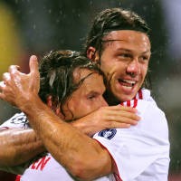 Munich Unggul Berkat Van Buyten