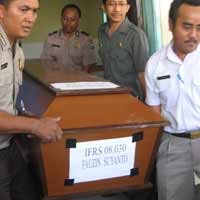 Polisi Serahkan Jasad Fauzin ke Keluarga