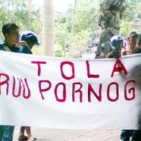  2.000 Mahasiswa dan Pelajar Bali Tolak RUU Pornografi