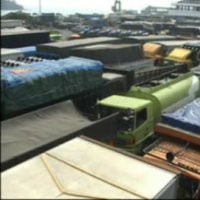Ribuan Truk Barang Antre di Pelabuhan Merak