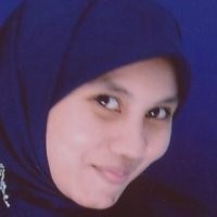 Matahari Tidak Konsekuen dengan Uang Receh 