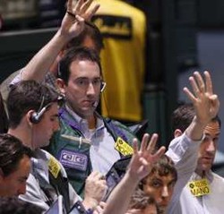 Minyak Kembali ke US$ 100