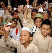 Buka Puasa Anak Yatim di Blok M Square