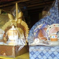  Pengusaha Parcel di Cikini Kebanjiran Pelanggan