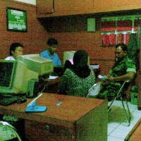 Ditemani Anggota TNI AD, Dewi Diperiksa