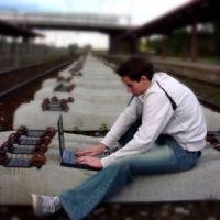 8 Kiat Aman Bawa Laptop Saat Mudik!