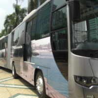 Komodo, Bus Tempel Produk Indonesia