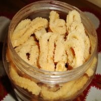 Kriuk.. Kriuk.. Akar Kelapa