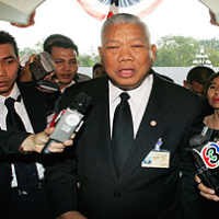 Divonis 2 Tahun Penjara, Samak Nyaris Roboh di Pengadilan