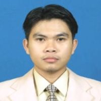 Hati-hati Parkir di Carrefour MT Haryono 