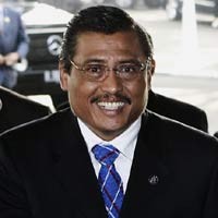 Pensiun, Sutanto Jadi MC