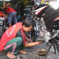 Berkah Lebaran, Jasa Service Motor Naik 100%