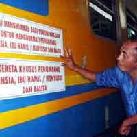 Lebaran, Lansia & Wanita Hamil Disediakan KA Khusus